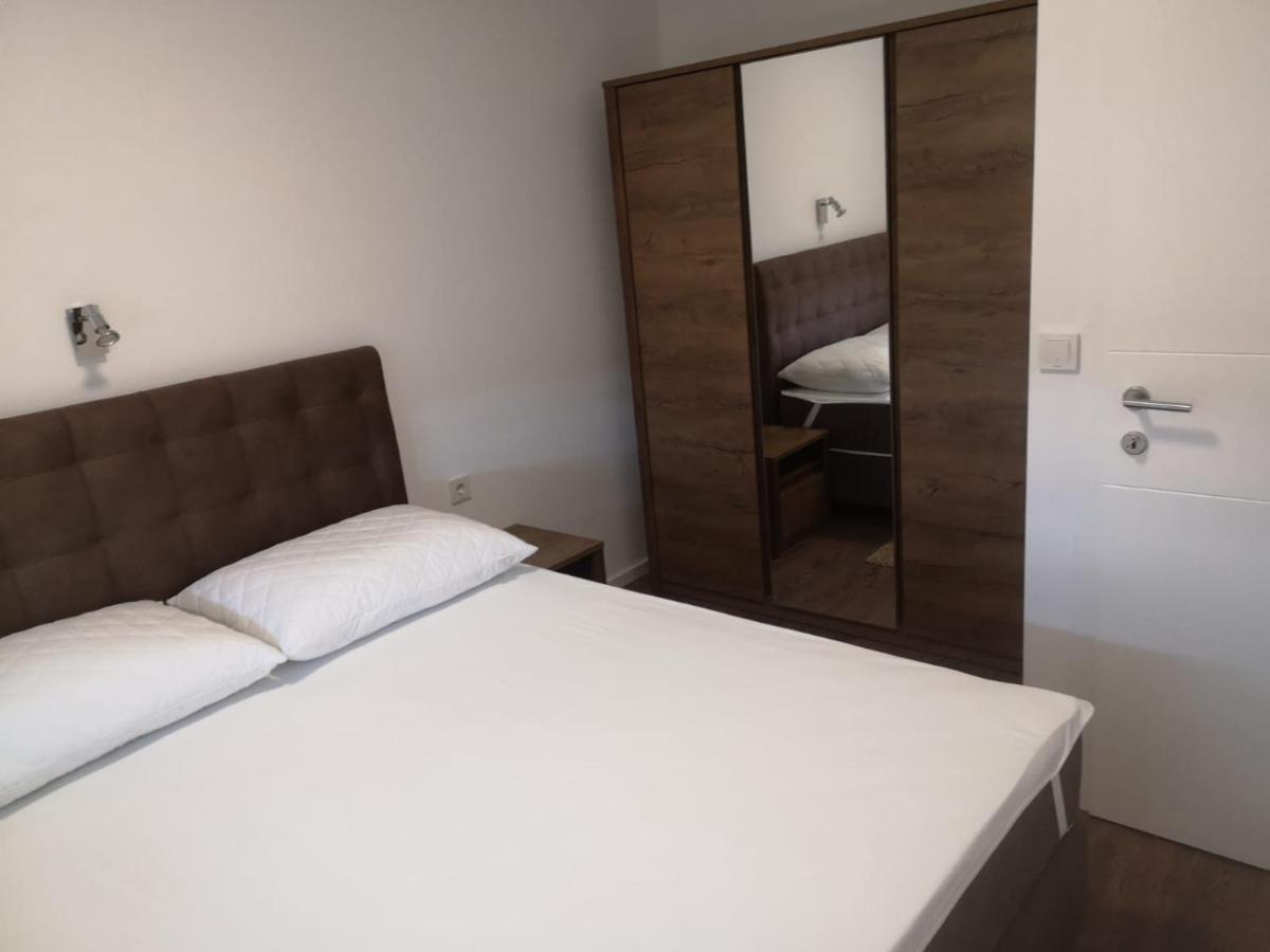Apartmán Navis Supetarska Draga Exteriér fotografie
