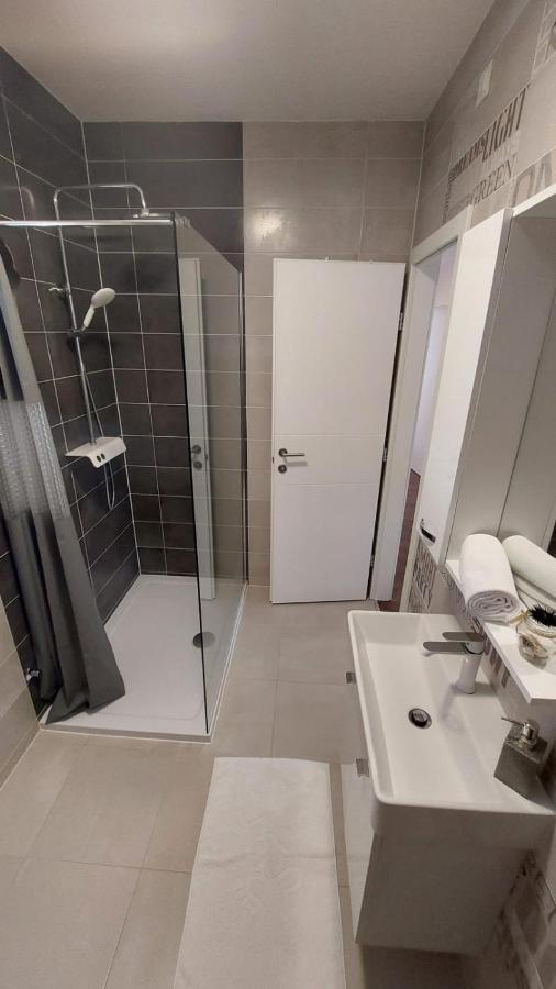 Apartmán Navis Supetarska Draga Exteriér fotografie