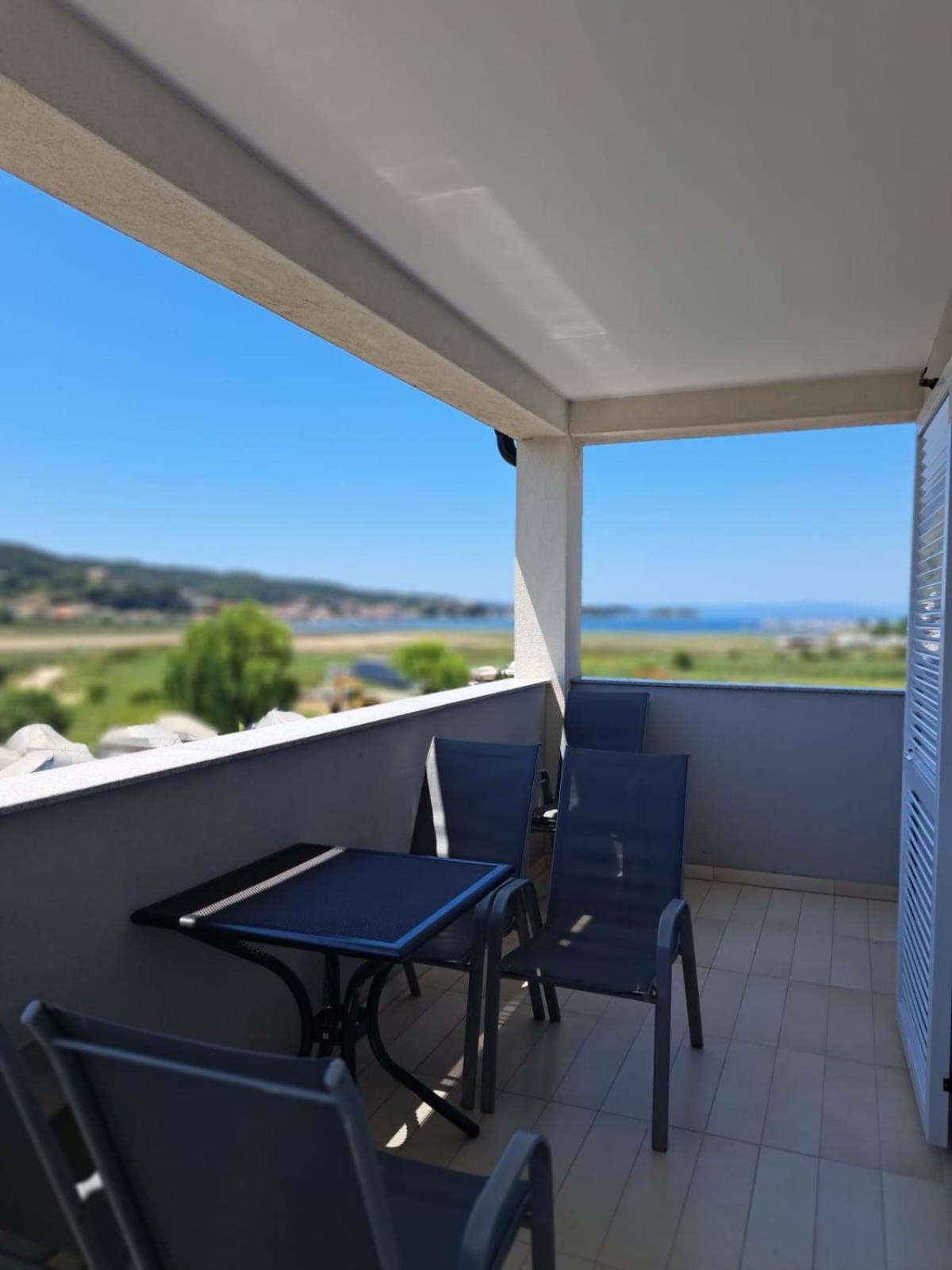 Apartmán Navis Supetarska Draga Exteriér fotografie